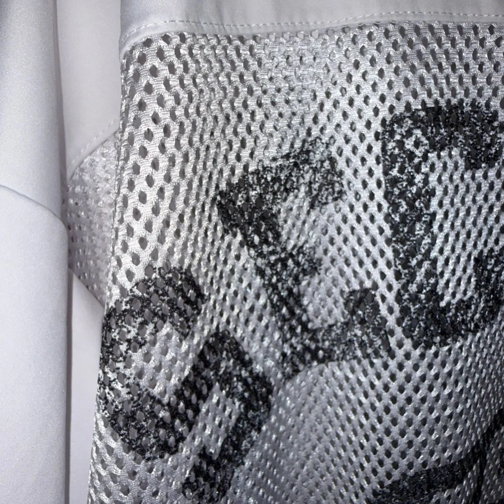 Graphic Mesh Jersey - Picture 4 of 5